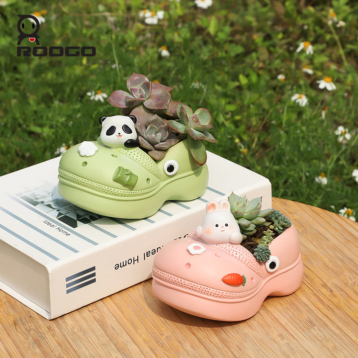 Beram Crocs Shape Animal Flower Pot Set Pink Bunny and Green Panda Polyresin Cute Succulent Planters with Drainage Hole Indoor Outdoor Decorative Flower Pots Home Office Desk Decor Pen Pencil Holder Gift