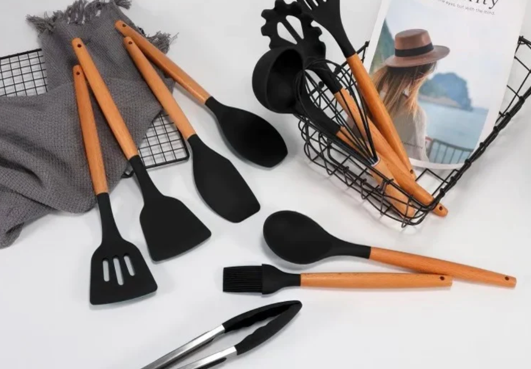 19 Pieces Kitchen Knife & Utensil Set