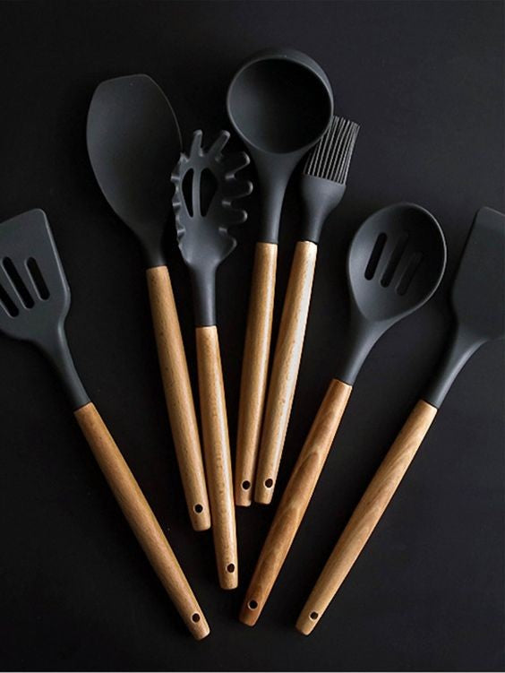 19 Pieces Kitchen Knife & Utensil Set