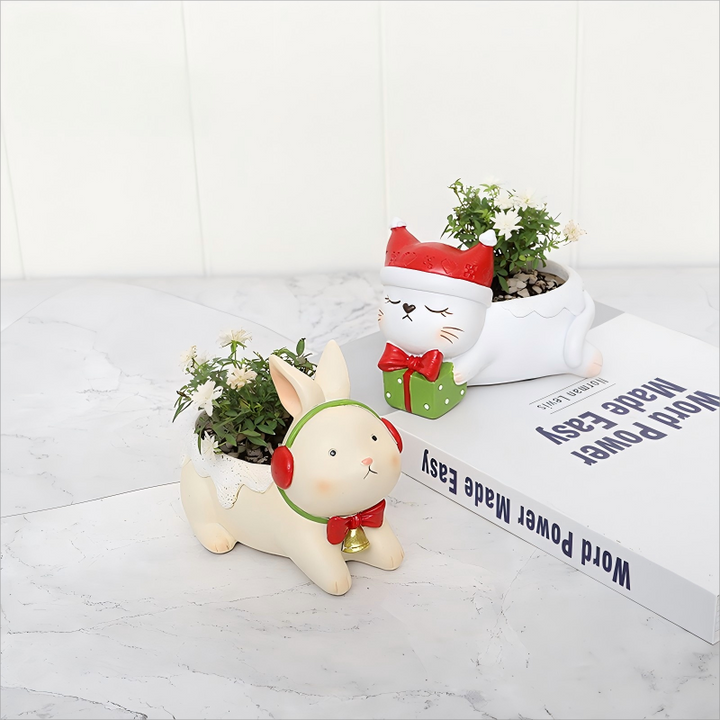 Animal Christmas Flower Pot 4 Pcs Set Rabbit Cat Porcupine Elephant Polyresin Succulent Planter Festive Mini Vase with Santa Hat Gift Box Design Indoor Outdoor Home Office Desk Decor Gift