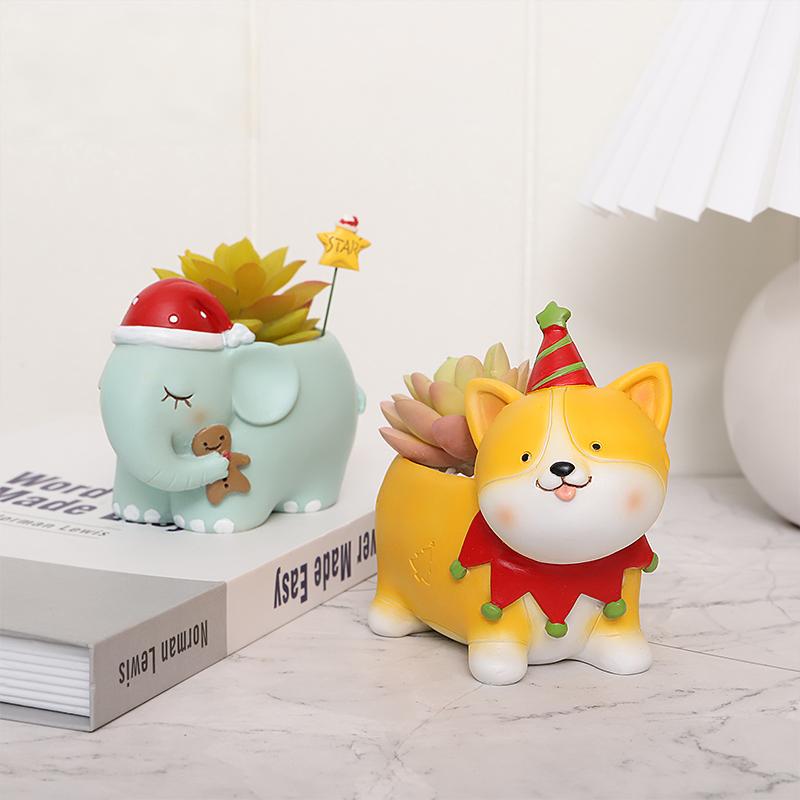 Animal Christmas Flower Pot 4 Pcs Set Rabbit Cat Porcupine Elephant Polyresin Succulent Planter Festive Mini Vase with Santa Hat Gift Box Design Indoor Outdoor Home Office Desk Decor Gift