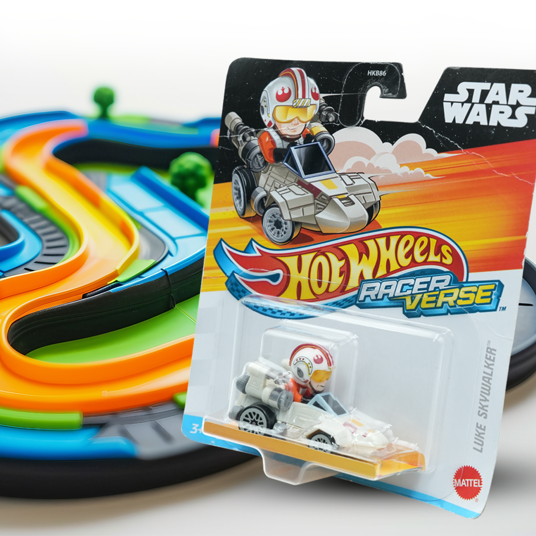 Mattel Hot Wheels RacerVerse Star Wars Luke Skywalker Die-Cast Car – Collectible Character Vehicle for Kids 3+ | Inspired by Rebel Pilot X-Wing Design | Compatible with Hot Wheels Tracks | Durable & Detailed | Must-Have for Star Wars Fans