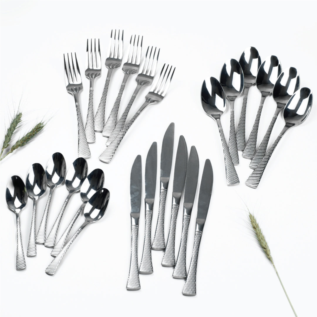 BERAM Sparkling Steel Mermaid Cutlery Set Stainless Steel, Flatware Set,18/10 Grade, Kitchen Utensils Set, Silverware with Engraved Handles Tableware Set For Home, Restaurants, Hotels