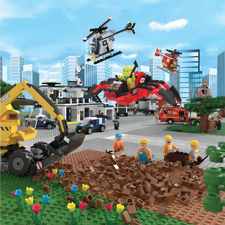 Playtive Spider Adventure 79-Piece Building Set – Action Toy for Kids Age 5+, Movable-Leg Spider with Ninja Figure, Compatible with Standard Bricks, TÜV Rheinland & GS Certified, Creative STEM Construction for Imaginative Play & Motor Skill Growth